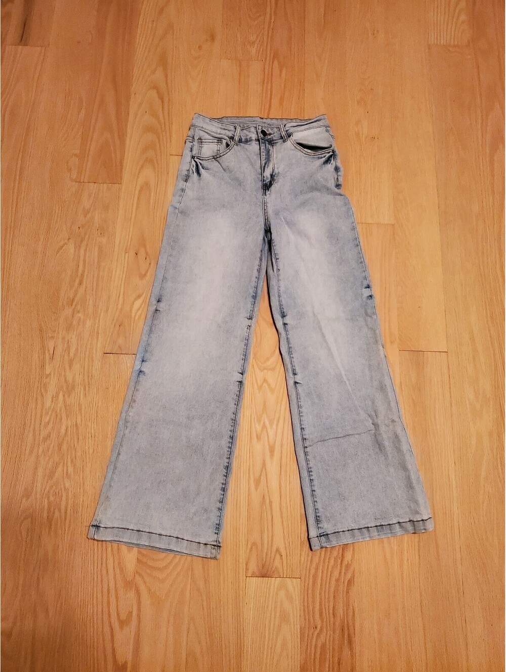 Roswear Light Wash Wide Leg Jeans, Size M